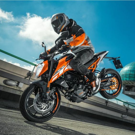 Фото KTM 390 Duke