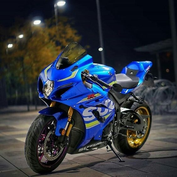 Фото Suzuki GSX-R1000